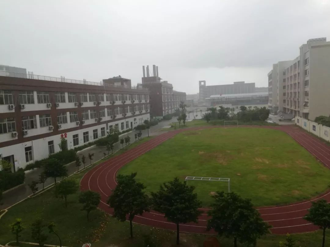 2025年广州南华工贸学校入学考试政策解读